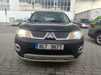 Mitsubishi Outlander 2.2 Di-D 4x4, 115 kW, rok 2008,
