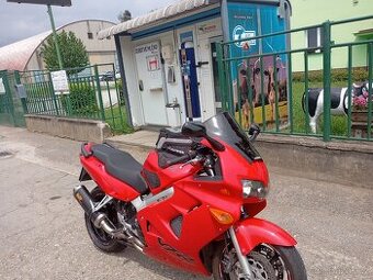 Honda vfr800 fi