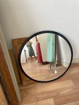 Zrcadlo průměr cca 40 cm
