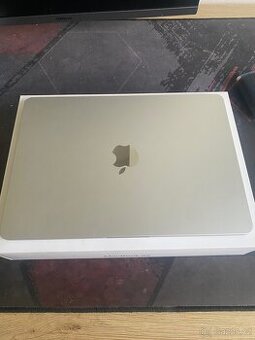 MacBook Air 13" M4 CZ 2025 Stříbrný