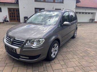 VW Touran 2009, 1.4 TSI 103kw WEBASTO