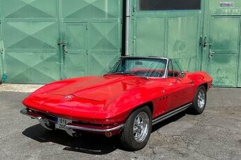 Chevrolet Corvette C2 Sting Ray - 1