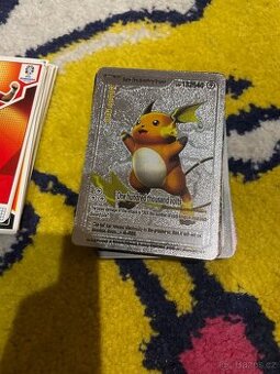 Pokémon kartičky + fotbalové 100
