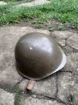 Vojenská přilba