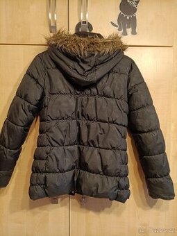 Zimní dívčí kabátek vel. 152, CaA