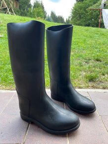 Dětská jezdecká pérka a holinky