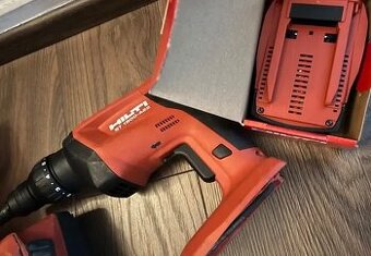 HILTI ST 1800-A22 zánovní + baterie