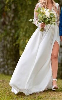 Svatební šaty – bílé krajkové s rozparkem, vel. XS