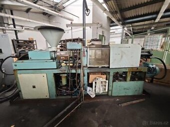 Vstřikovací lis na plasty TOS CS 195 100-1