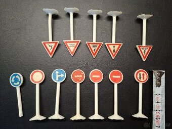 Československé dopravní značky IGRA