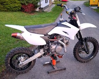 Pitbike Stomp 140 demonX