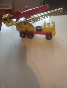 Staré hracky raketonosic