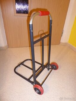 SKLÁDACÍ VOZÍK NA KOLEČKÁCH - 1