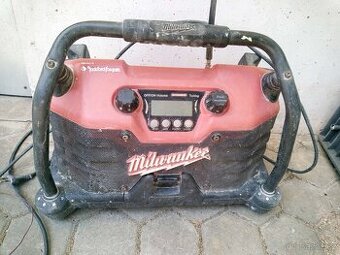 Stavební radio Milwaukee