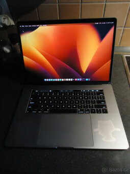 MacBook Pro 15" TouchBar - 1