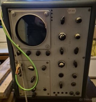 Osciloskop Tesla BM 420 s dokumentací, FUNKČNÍ