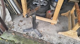 Válečková podpěra, podávací stojan