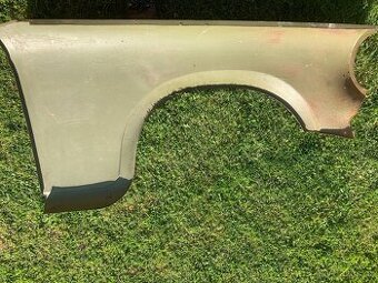 Prodám blatník Škoda 1202 nový nepoužitý stará zásoba