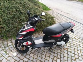Piaggio NGR Power 50 D/T - 1