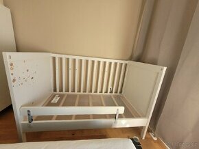 Dětská postýlka IKEA vč. oboustranné matrace