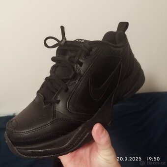 Nike AIR MONARCH IV jako nové 40.5