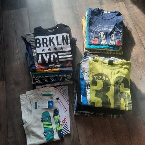 Trička, mikiny, tepláky, bunda - 1
