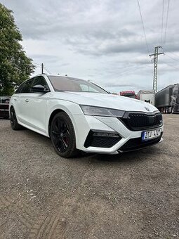 Škoda Octavia 4 combi RS 2,0 TSi DSG 180kW
