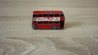 MATCHBOX RW BUS PLAYERS PLEASE NO 5 PLASTOVÁ KOLA