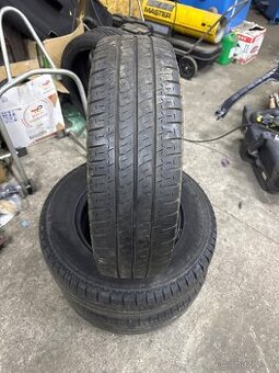 2x 215/70r15c 109/107s Michelin letní dot 2014 6-6,5 mm