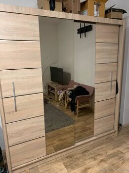 Skříň - 1