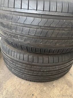 letní pneu 275/40/22 2 ks