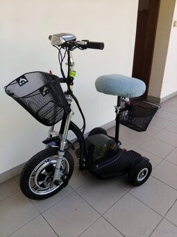 Tříkolka Runner 500 pro seniory + 2x košík