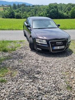 Prodám audi A8 4.2 l 8V na náhradní díly