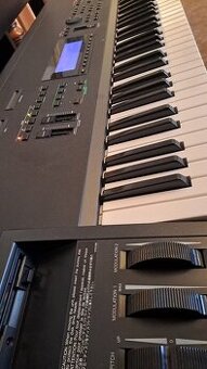 Yamaha SY 99