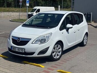 Opel Meriva 1.4 74 kW, 90t km, 2 sady kol, nová stk