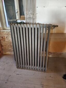 Radiator litinovy
