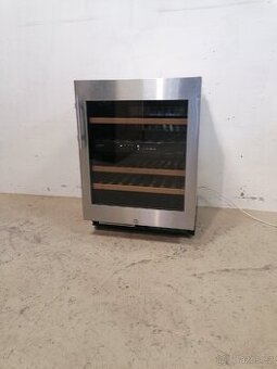 Vestavěná Vinotéka Liebherr Vinidor