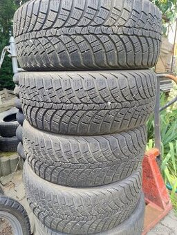 Krásné pneumatiky KUMHO 235/50 R18