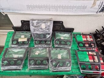 krytka spínačů rámečekautorádia 1Z0858069CB1AR