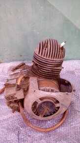 TATRAN 125 a MANET 100 - motor - nefunkční