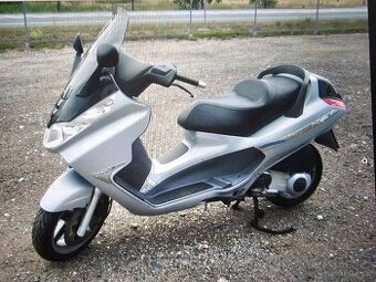 Piaggio X8 na ND