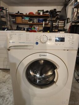 Pračka Indesit - 1