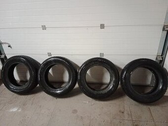 Dunlop Winter Sport 3D 235/60 R18  7,5mm