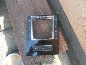 3V1 863 212 A rámeček řadící páky superb 3