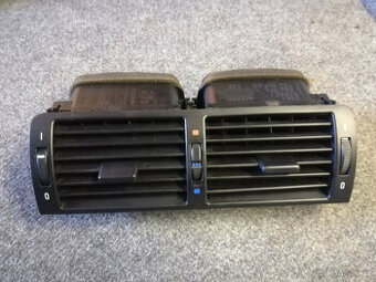 BMW E46 MŘÍŽKA TOPENÍ