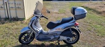 Piaggio Beverly 250 – levně, STK do 2026, nutný servis