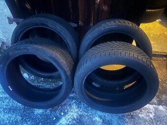 Zimní pneumatiky Matador 225/40/18