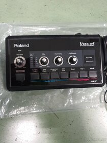 Roland VP-7 harmonizér, vocoder - 1