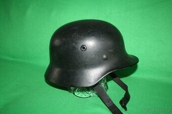 Německá helma M-40