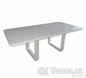 ROSENTHAL bílý psací stůl, jasan - masiv, PC 120 tis. Kč